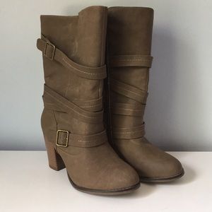 Apt 9 woman’s Boots